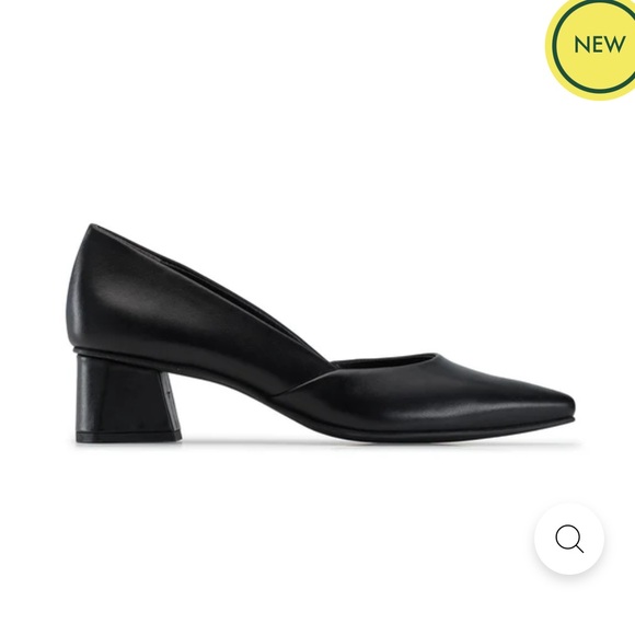 PAUL GREEN WITT PUMP
$389 women size 5 US 7.5 NEW 2”
Color - Black Softnappa - Picture 1 of 17
